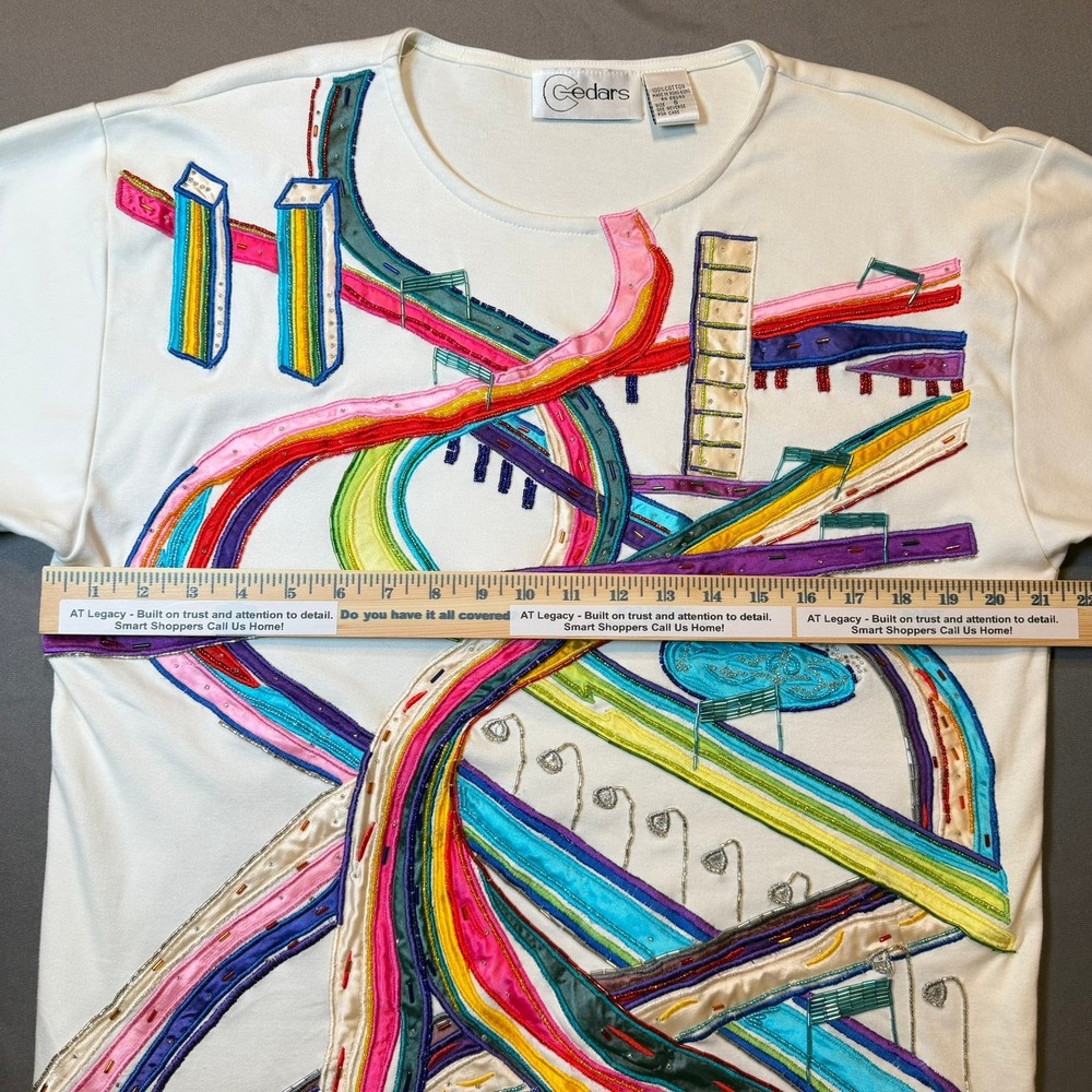 Cedars Vintage White Manual Machine Embroidery Beaded T-Shirt Hong Kong Small